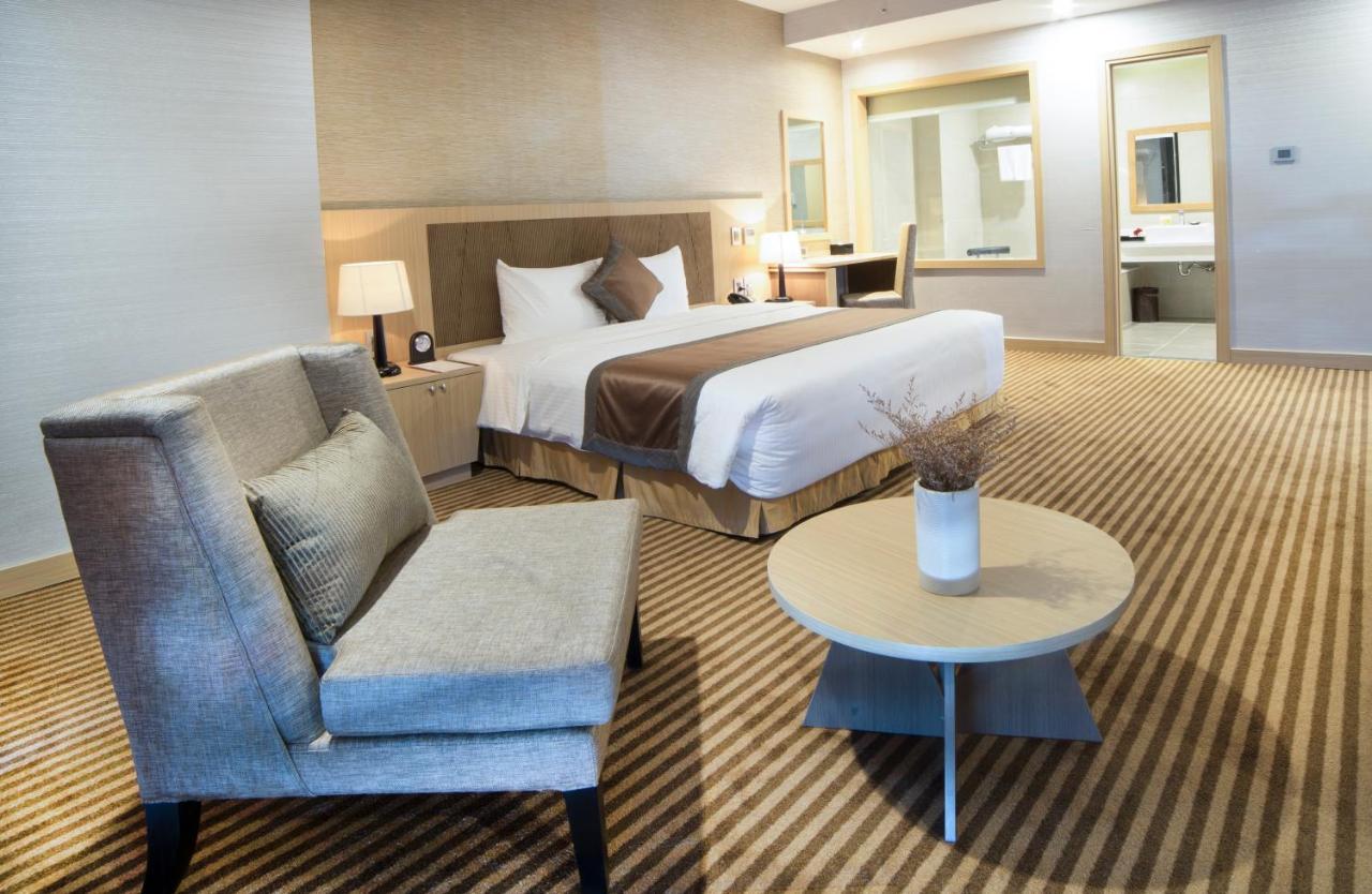 Muong Thanh Luxury Vientiane Hotel Extérieur photo