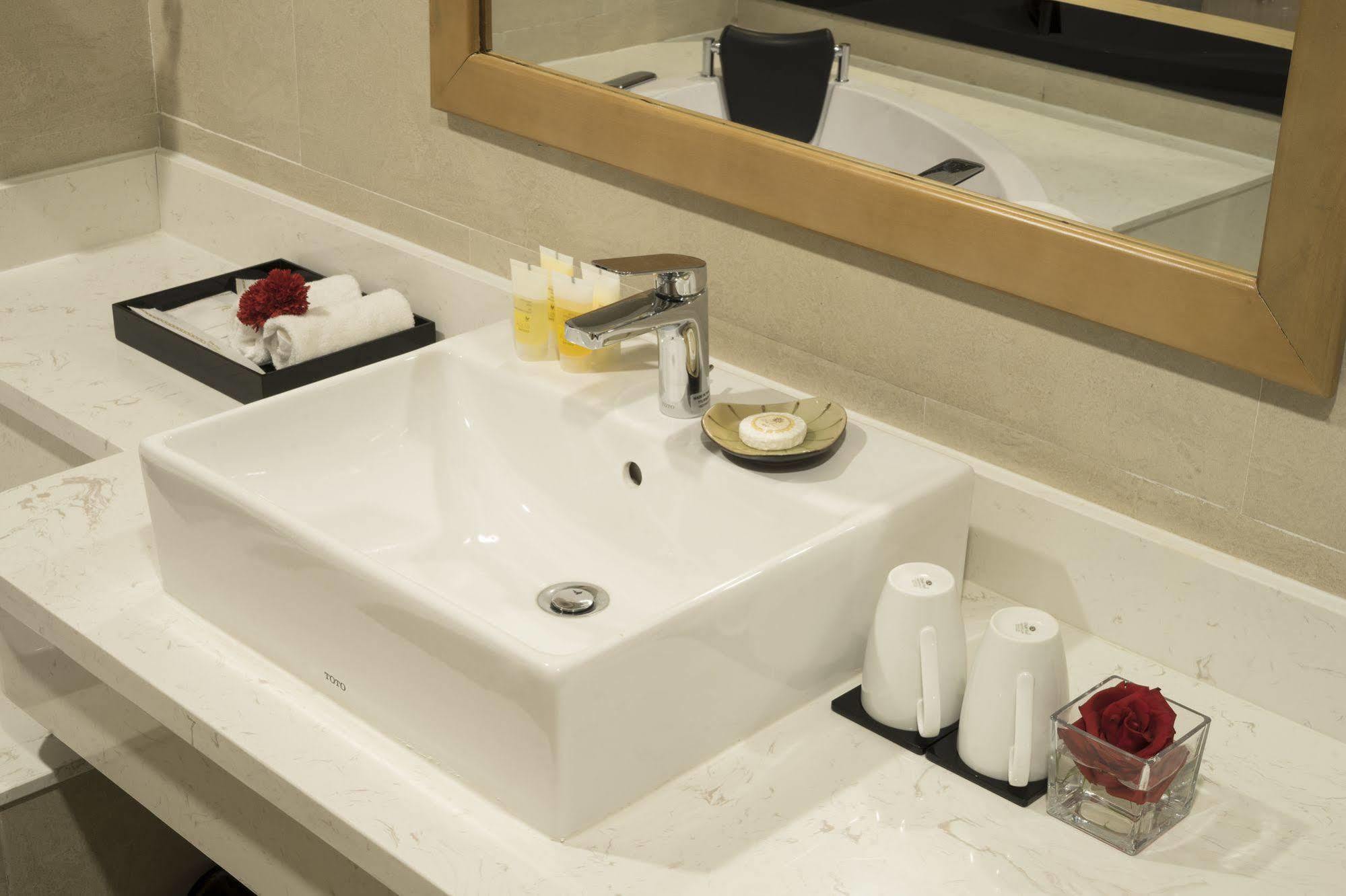 Muong Thanh Luxury Vientiane Hotel Extérieur photo