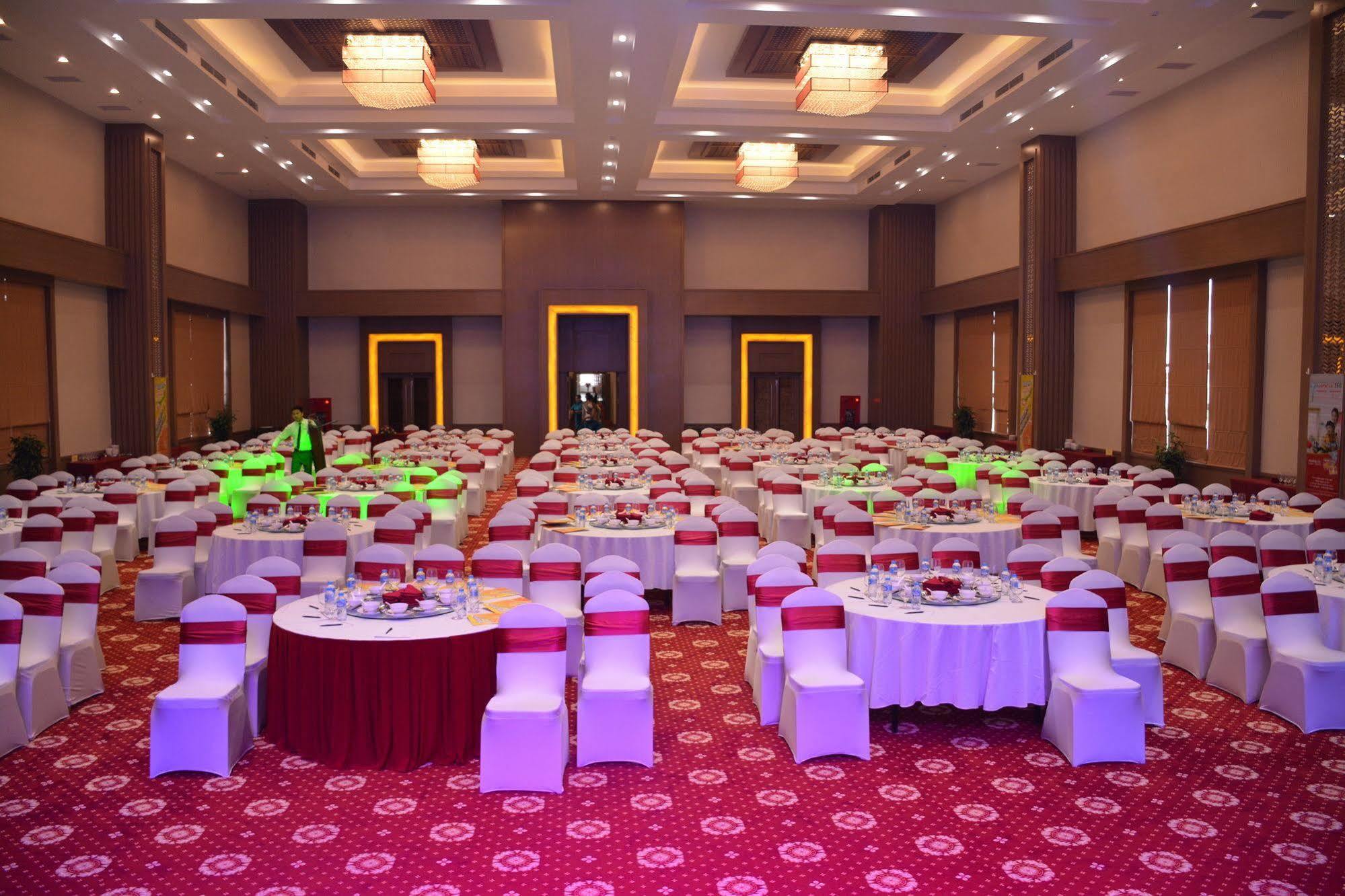Muong Thanh Luxury Vientiane Hotel Extérieur photo