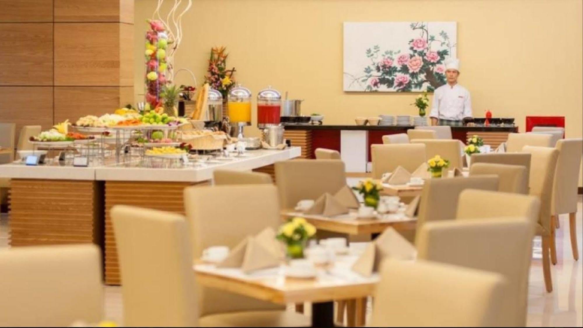 Muong Thanh Luxury Vientiane Hotel Extérieur photo